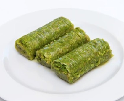500 Gr Fıstık Sarma - Tatlı Dünyasının Asil Üyesi